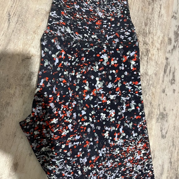 Lululemon Align High-Rise Pant 28” in Water Blossom Multi ❤️😊❤️ - Picture 2 of 5